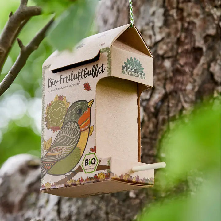 Organic Bird Outdoor Buffet